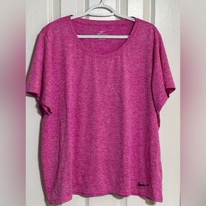 Womens Nike Drifit T-shirt